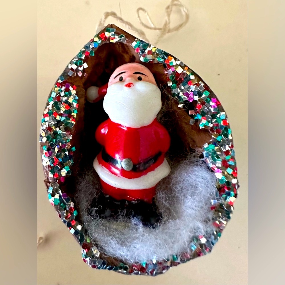Artisan Handmade Santa in a Nutshell Walnut Shell Christmas Ornament Glitter HTF